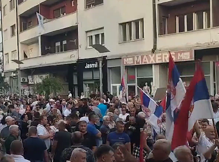 Širom Srbije okupljanja građana protiv blokada: Želimo normalan život