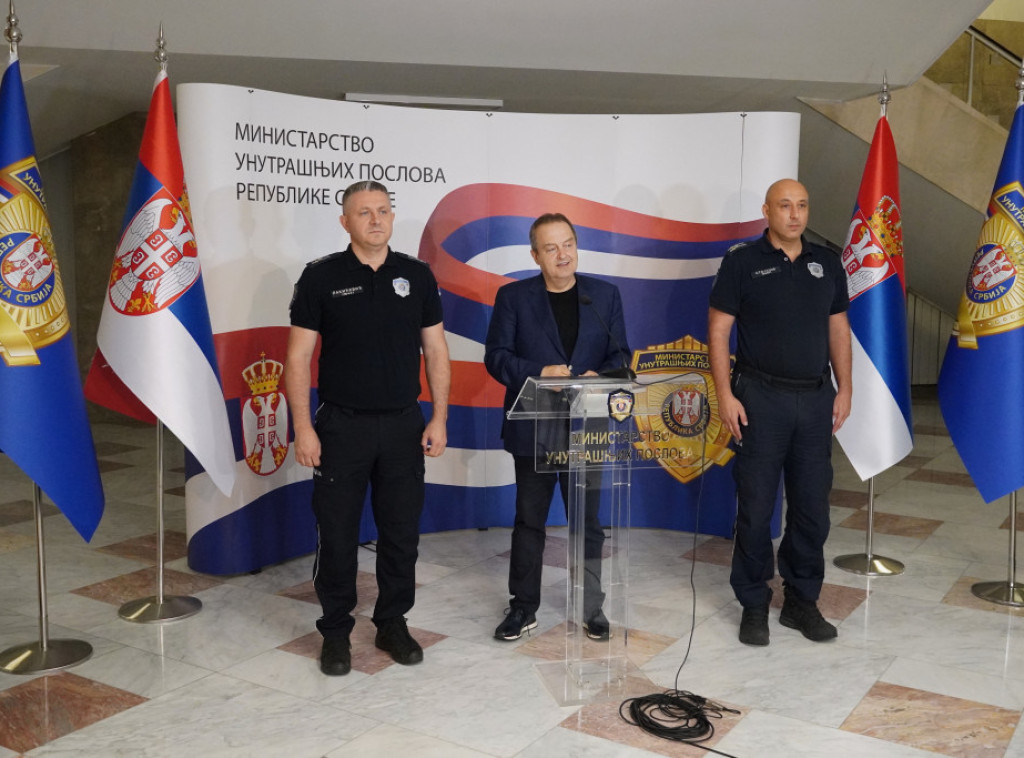 Dačić: U 49 mesta održani skupovi protiv blokada, učestvovalo oko 33.000 ljudi, sve prošlo mirno