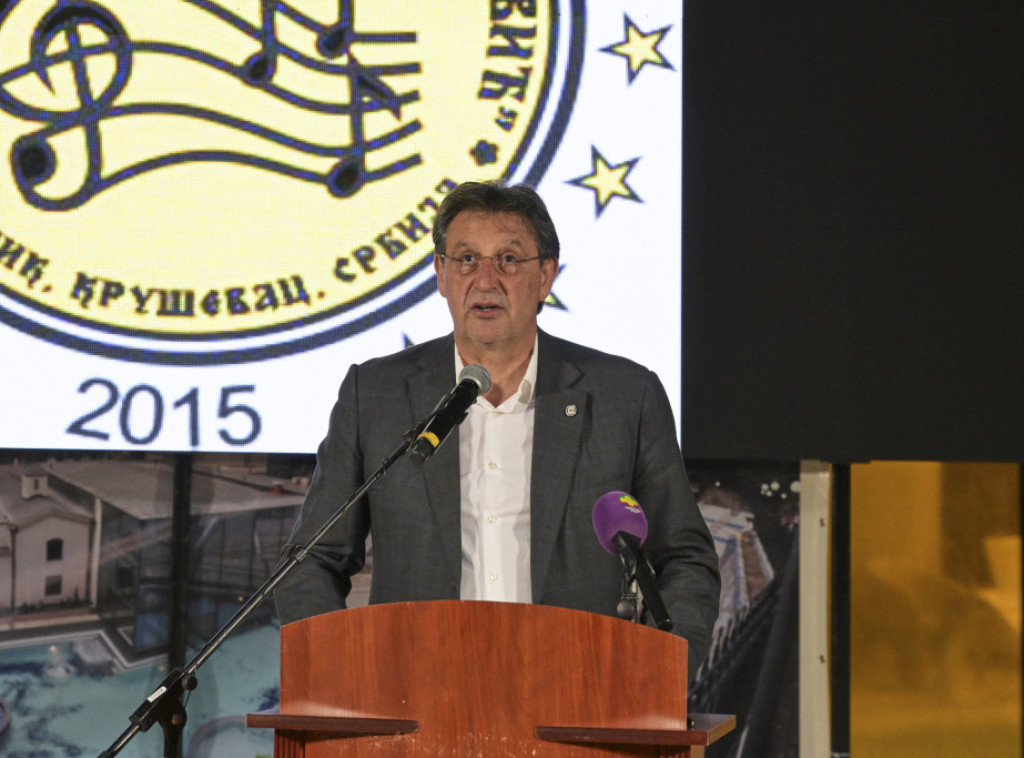 Gašić otvorio manifestaciju „Balkanska folklorijada - Spasimo decu u saobraćaju“