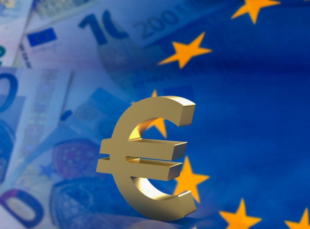 Industrija evrozone ubrzala rast, ali slaba tražnja baca senku na oporavak