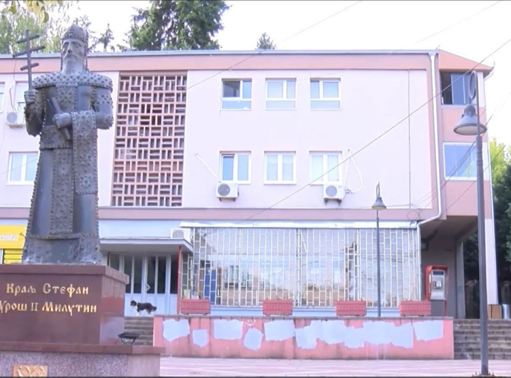 Prekrečeni murali posvećeni patrijarhu Pavlu i mitropolitu Amfilohiju na severu Kosova i Metohije