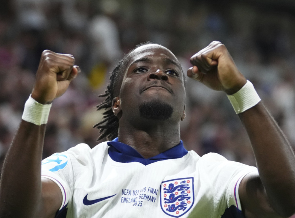 Engleski fudbaler Džonatan Rou potpisao ugovor sa Bolonjom