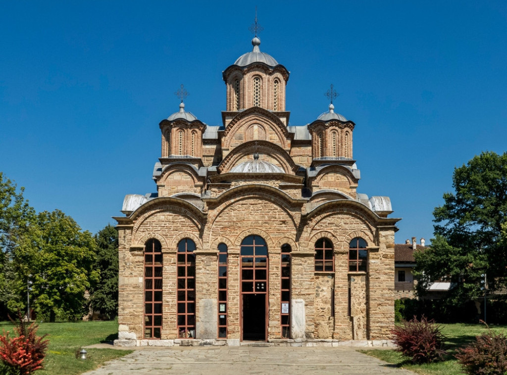 Manastir Gračanica proslavio hramovnu slavu Uspenje Presvete Bogorodice
