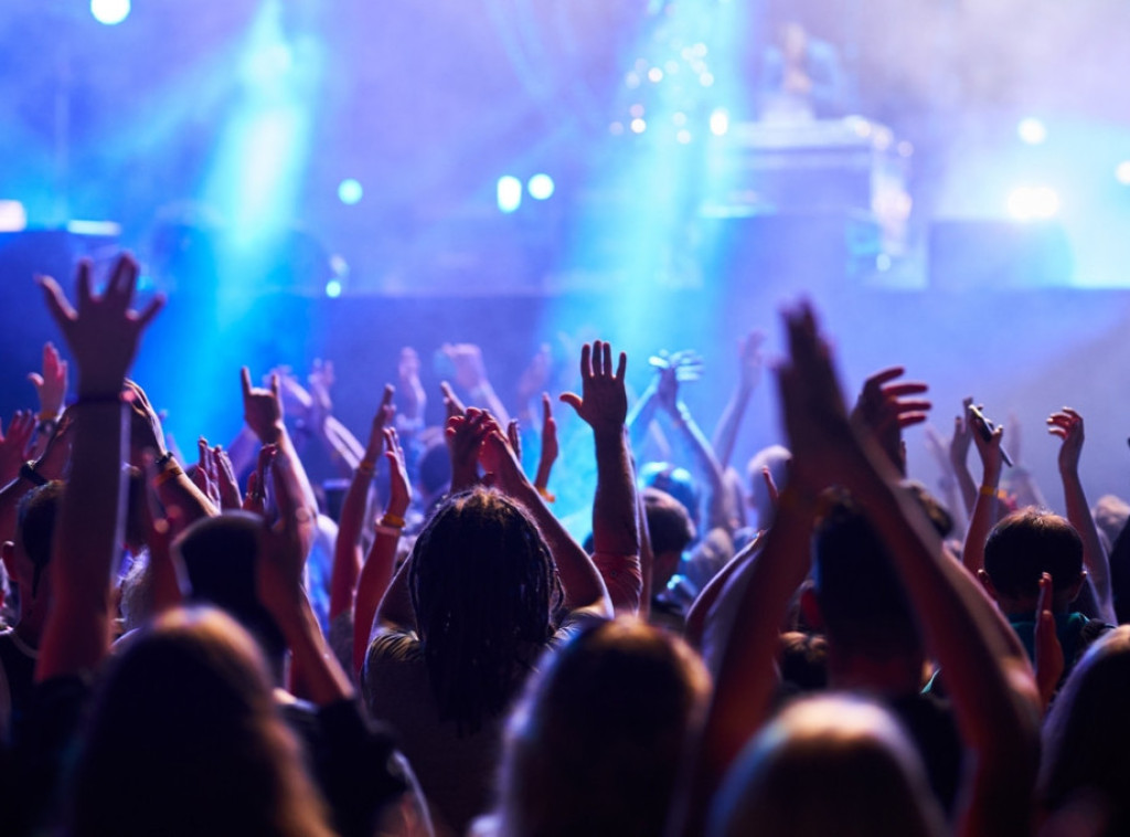 Više bendova otkazalo nastup na britanskom festivalu zbog zabrane palestinske zastave