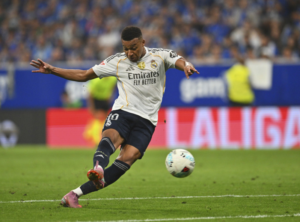 Dva gola Mbapea i Vinisijus za pobedu fudbalera Reala protiv Paunovićevog Ovijeda