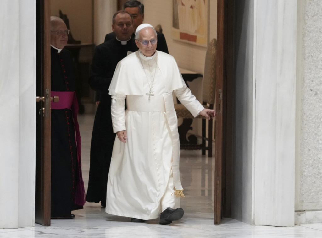 Papin brat: Lavu XIV nedostaju slatkiši i vožnja kolima