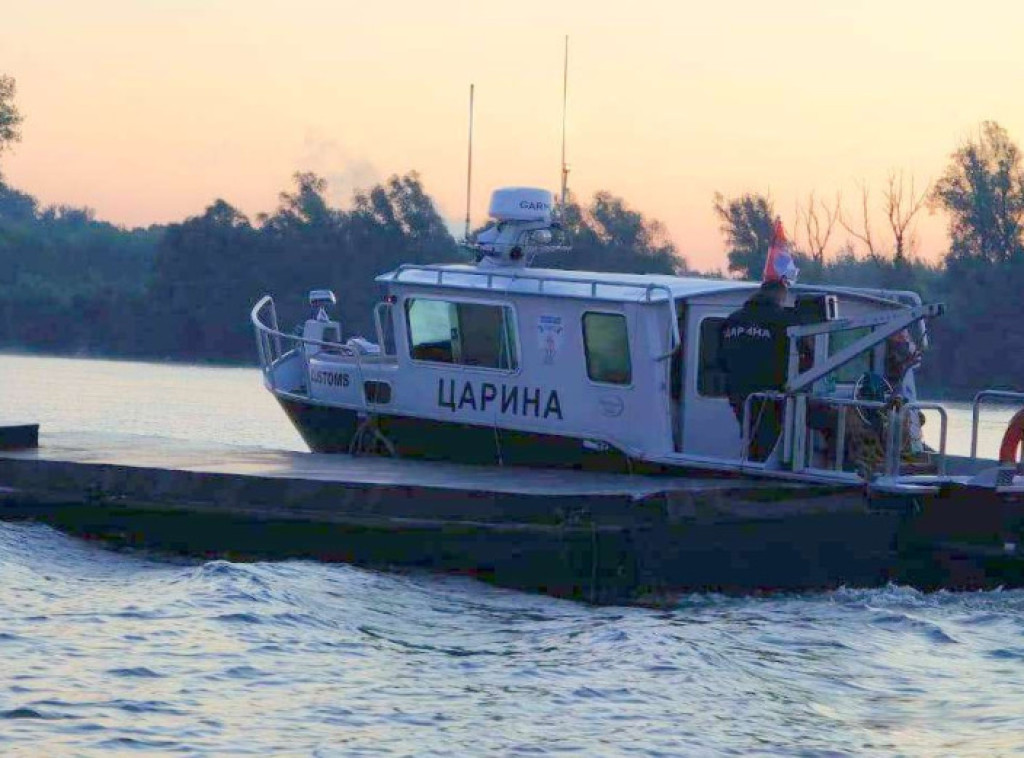 Sprečen pokušaj krijumčarenja nafte na Dunavu kod Vinče, zaplenjeno osam tona