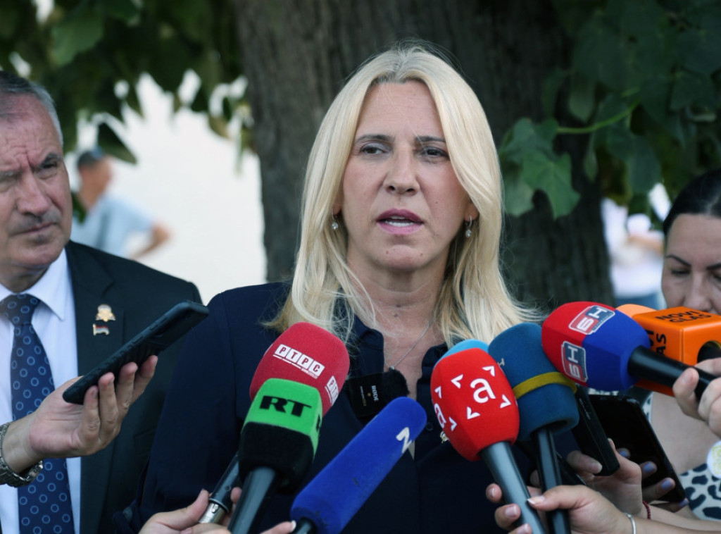 Željka Cvijanović: Bećirović zaustavio predlog o nominaciji Trampa pa se posipao pepelom