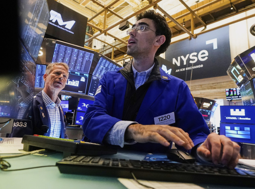 Američke akcije mirovale nakon što je Tramp smenio Lisu Kuk iz odbora FED-a