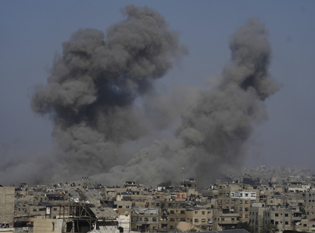 EEAS: Pogibija novinara, civila i zdravstvenog radnika u izraelskom napadu je neprihvatljiva