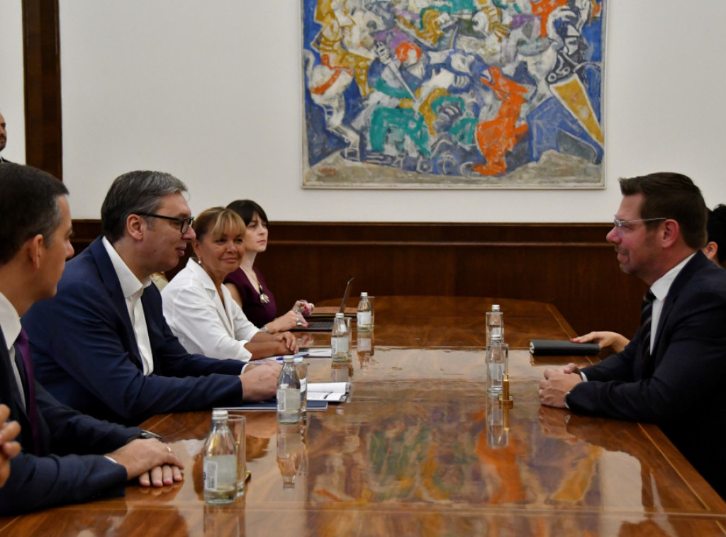 Vučić sa Svolvelom: Srbija opredeljena za razvoj saradnje sa SAD