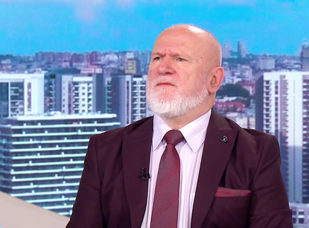 Profesor Petričković: Nedopustivo da mladi ljudi sa indeksima na silu sprečavaju rad fakulteta