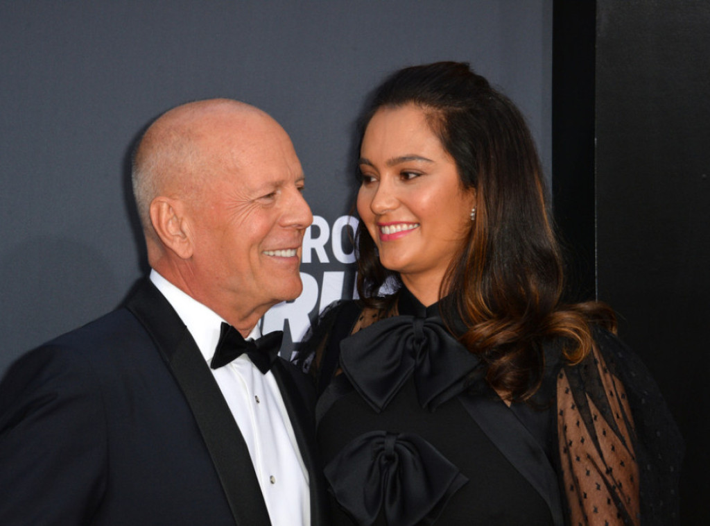 Brus Vilis ne zna da ima demenciju, i dalje prepoznaje svoju porodicu