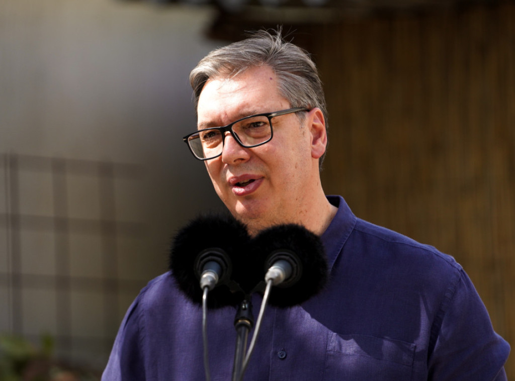 Vučić: Pored najavljenog uvećanja penzija, građane očekuje i novi rast plata