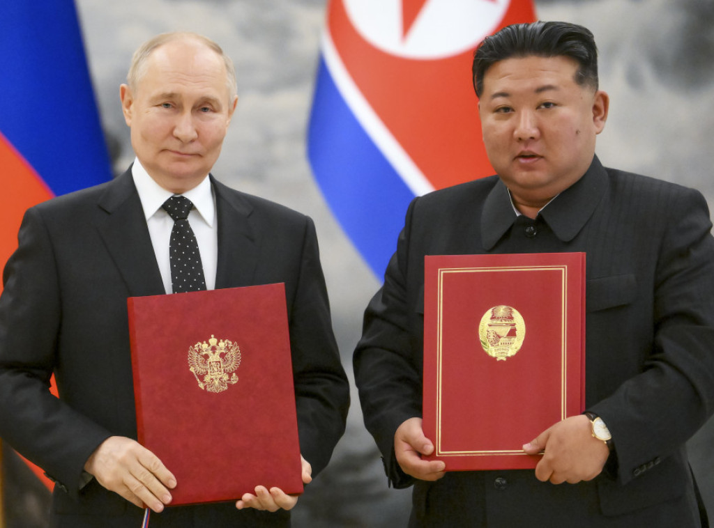 Kremlj:Rusija razrađuje mogućnost sastanka Putina i Kim Džong Una u Kini