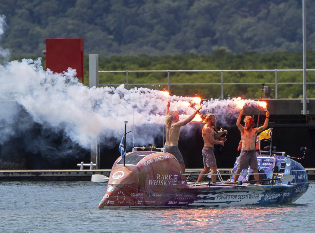 Trojica braće iz Škotske u čamcu na veslima prešla ceo Tihi okean