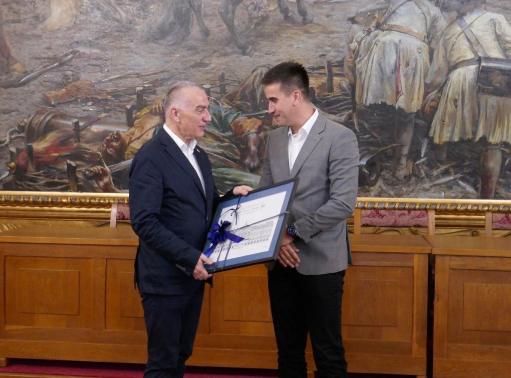 Ministar Vujić posetio jubilarnu 30. likovnu koloniju u Kazneno-popravnom zavodu u Somboru