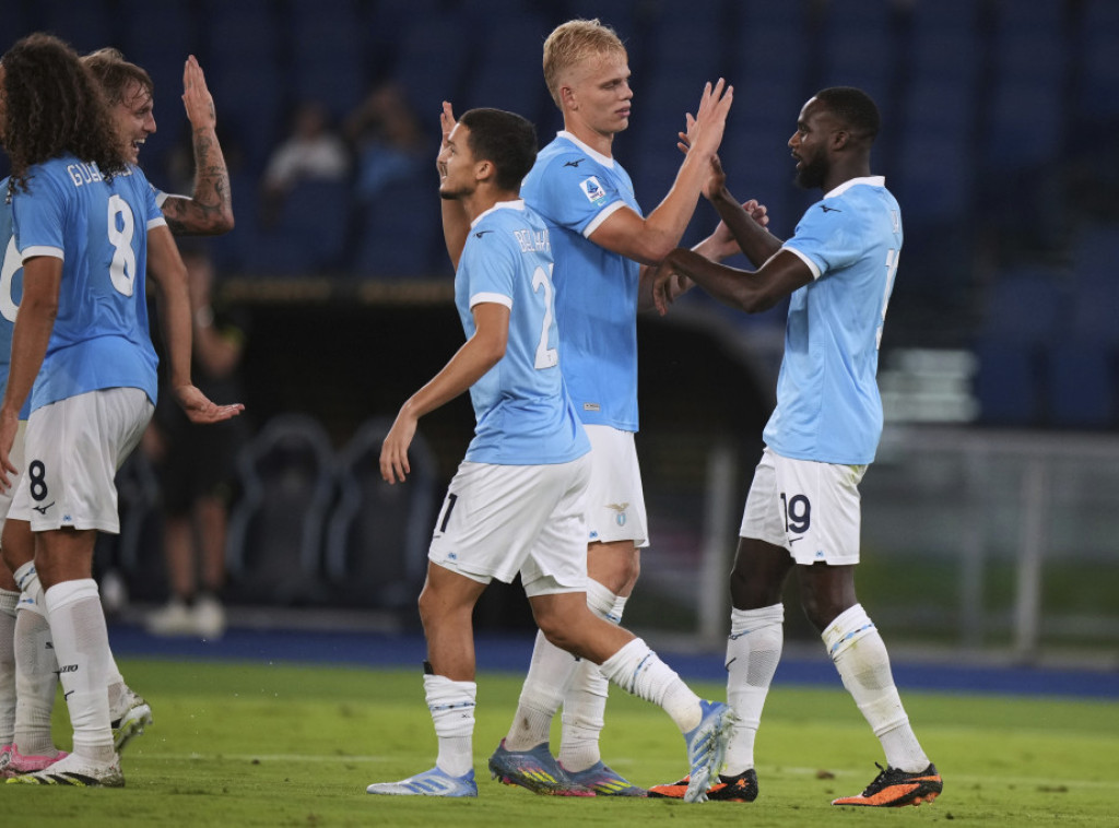 Fudbaleri Udinezea savladali Inter, Lacio ubedljiv protiv Verone u Seriji A