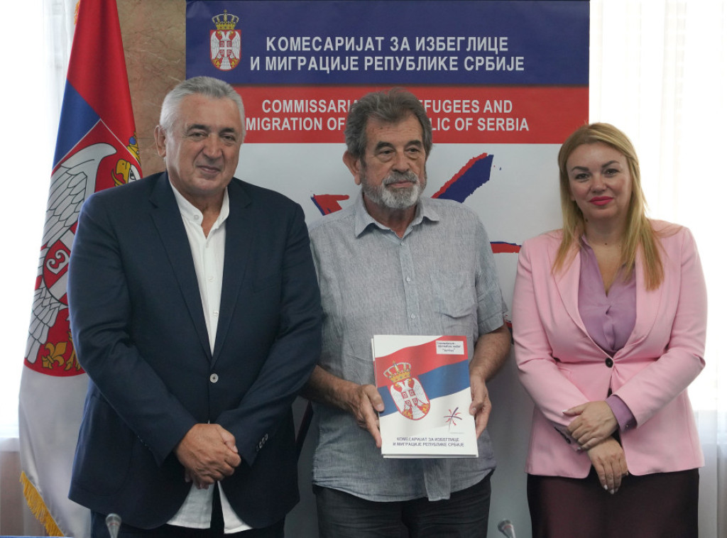 Nataša Stanisavljević i Veljko Odalović uručili ugovore za 42 udruženja vrednosti 25,8 miliona dinara