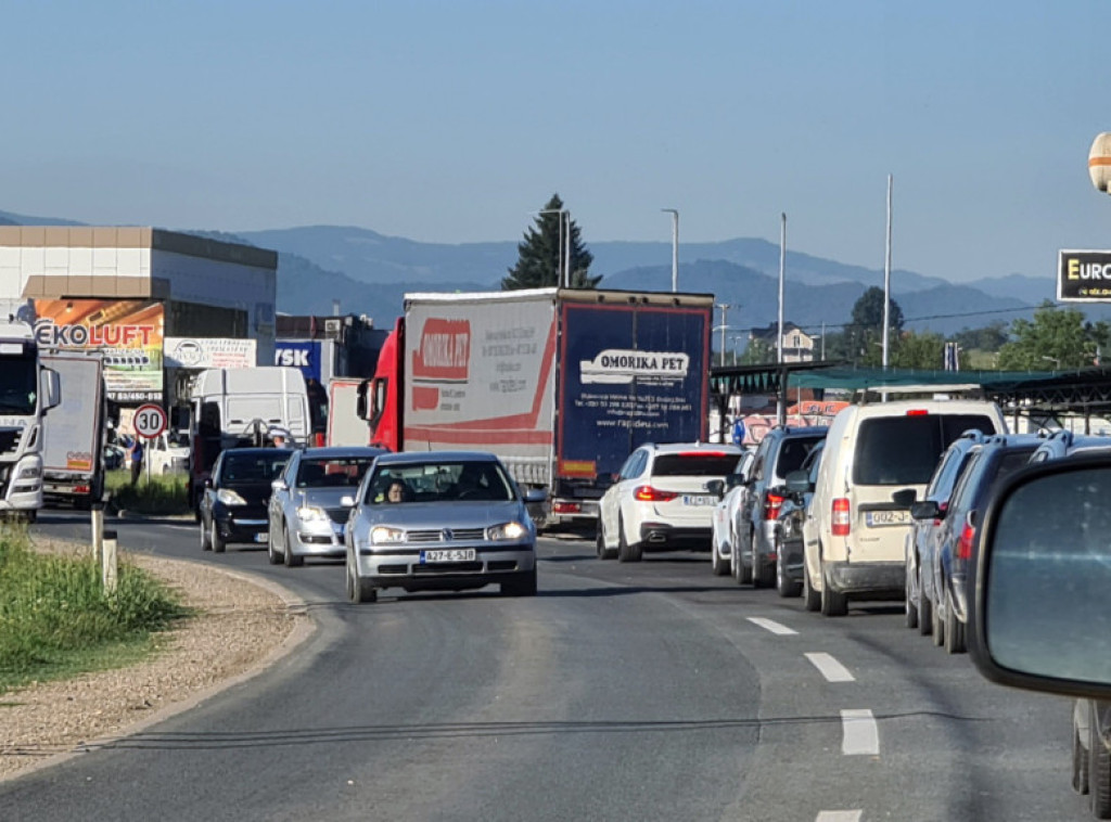Peulić: Zbog protesta prevoznika u Sarajevo neće stići četiri hiljade tona robe