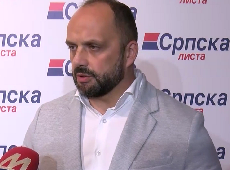 Milan Radojević: Peci zloupotrebljava decu u političke svrhe posetom studenata spomen-ploči