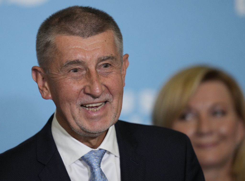 Bivši češki premijer Andrej Babiš napadnut na predizbornom skupu