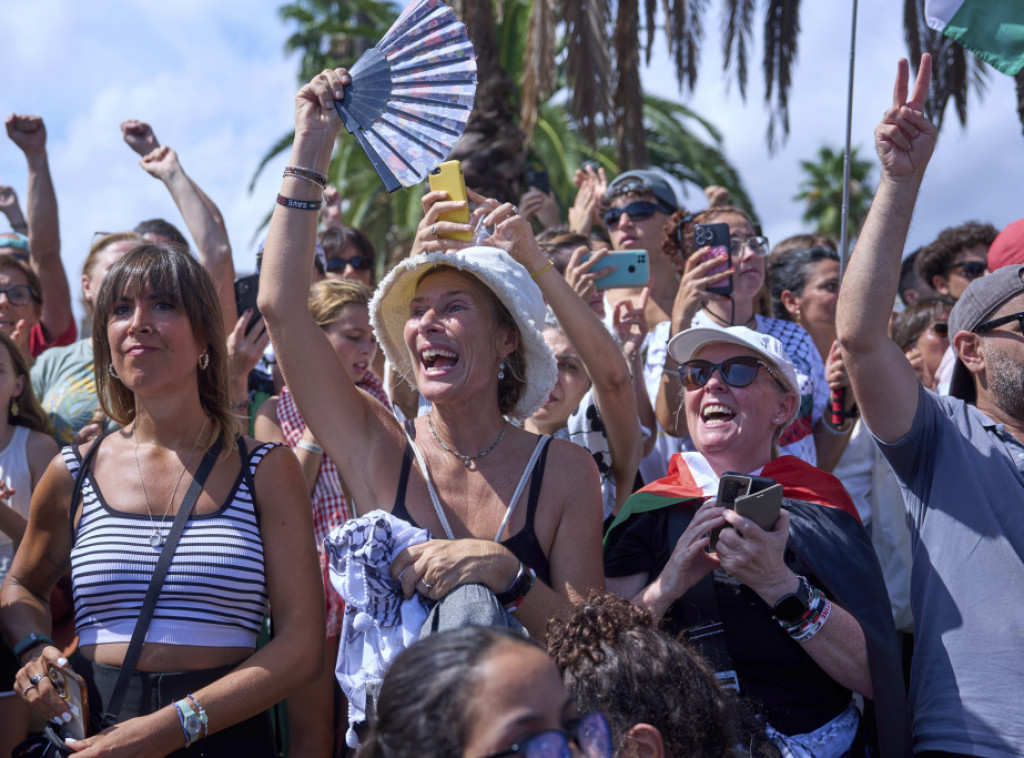 Brodovi koji prevoze humanitarnu pomoć za Gazu ponovo isplovili iz Barselone