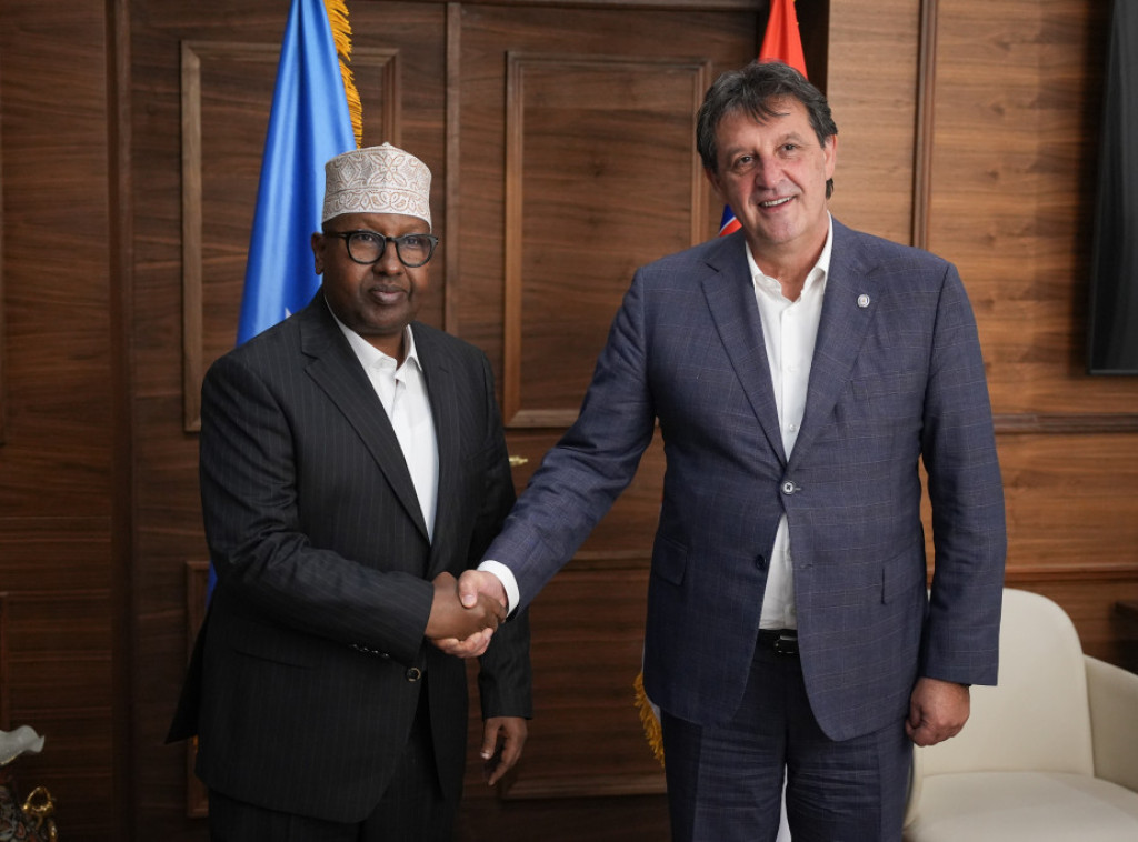 Gašić se sastao sa ministrom odbrane Somalije