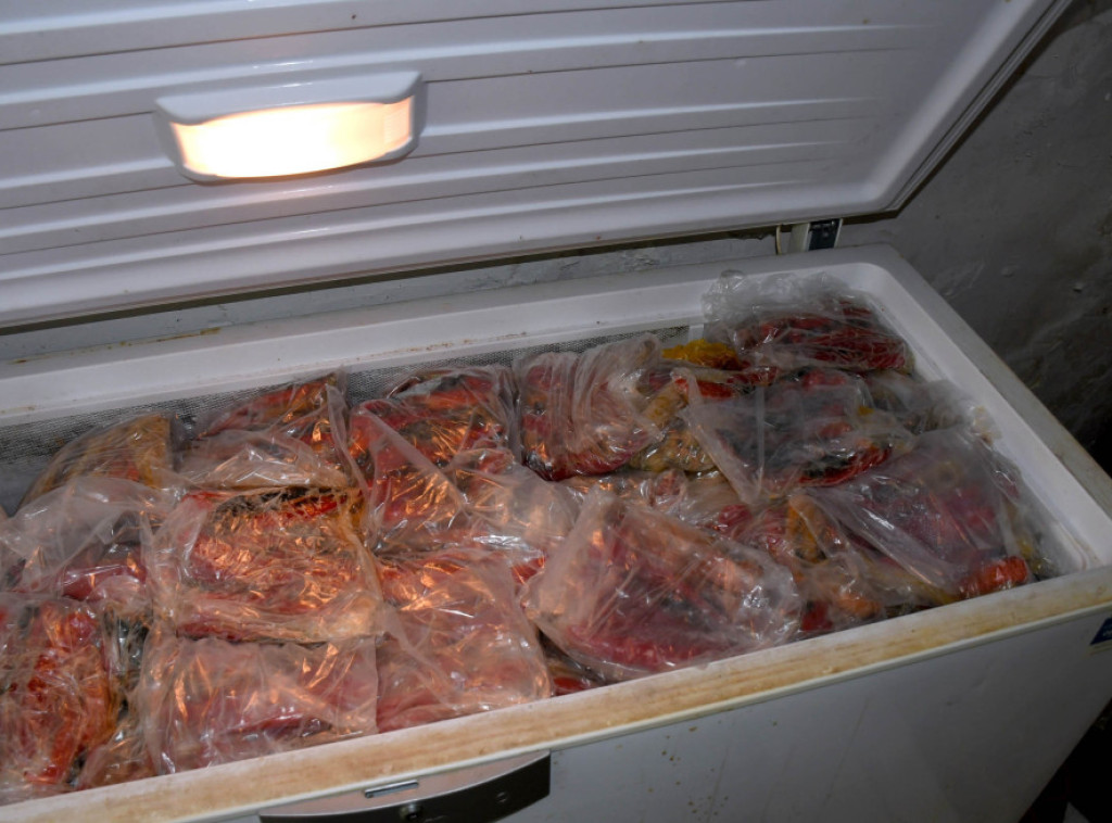 U Smederevu uhapšen muškarac kod koga je pronađeno tri tone nebezbednog mesa