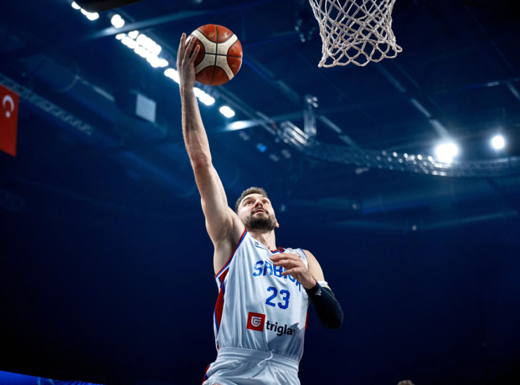 Košarkaši Srbije igraju večeras protiv Turske u Rigi za prvo mesto u grupi na EP