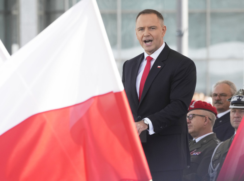 Poljski ministar: Prisustvo vojnika SAD je ključna tema razgovora Navrockog i Trampa