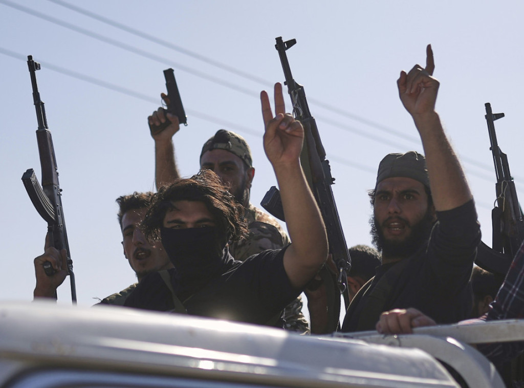 Privedeni sirijski vojnici i policajci osumnjičeni za nasilje u Sveidi