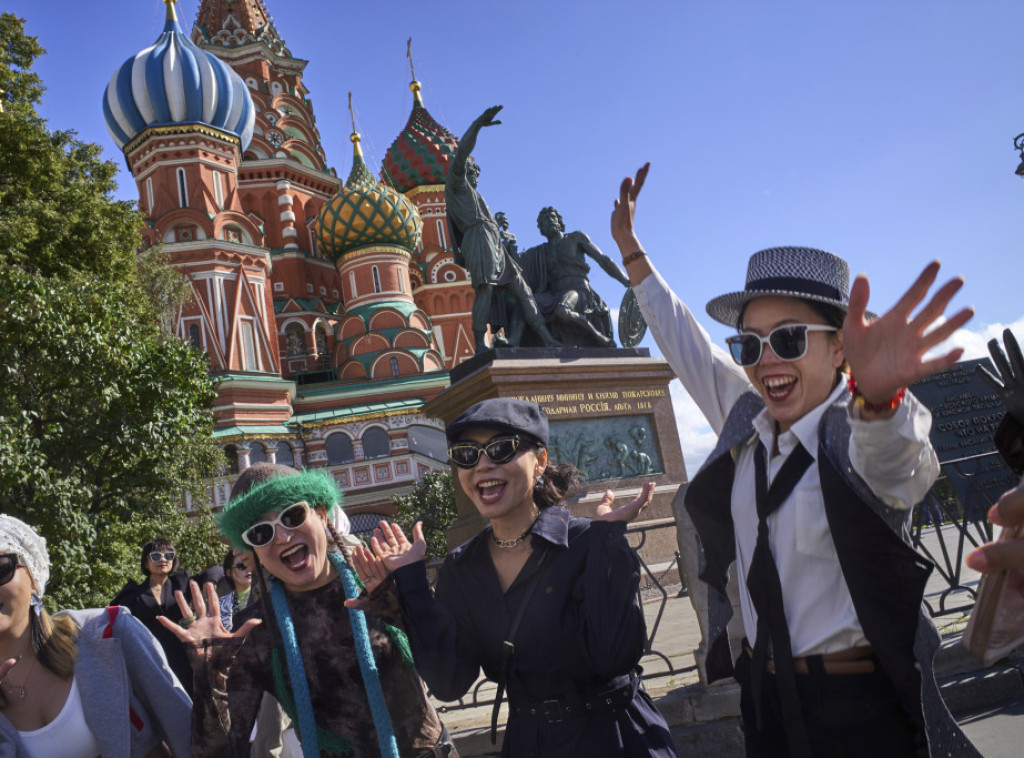 Protok turista između Rusije i Kine u prvoj polovini godine 20 odsto veći nego 2024. godine