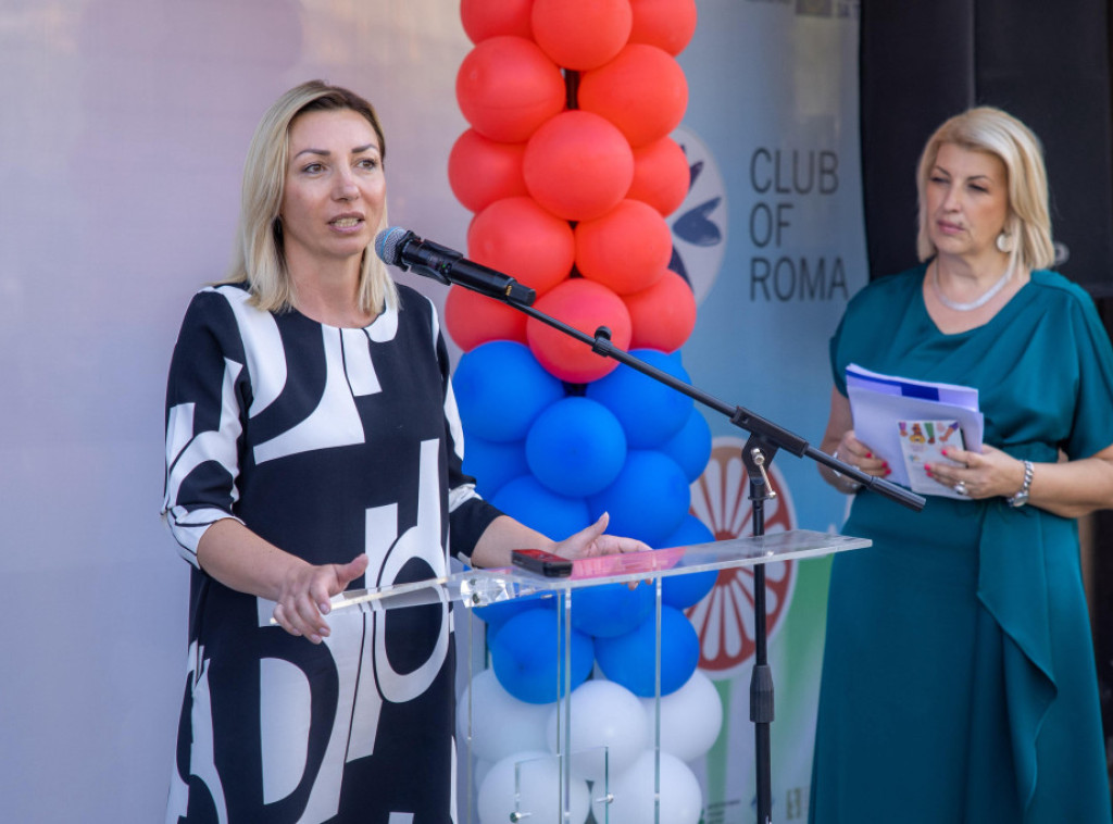 Macura prisustvovala otvaranju Romskog kulturnog centra u Kragujevcu