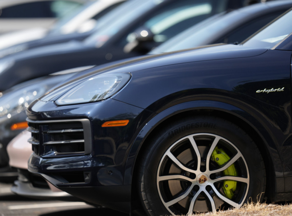 Nemački proizvođač automobila Porše ispada iz elitnog berzanskog indeksa DAX