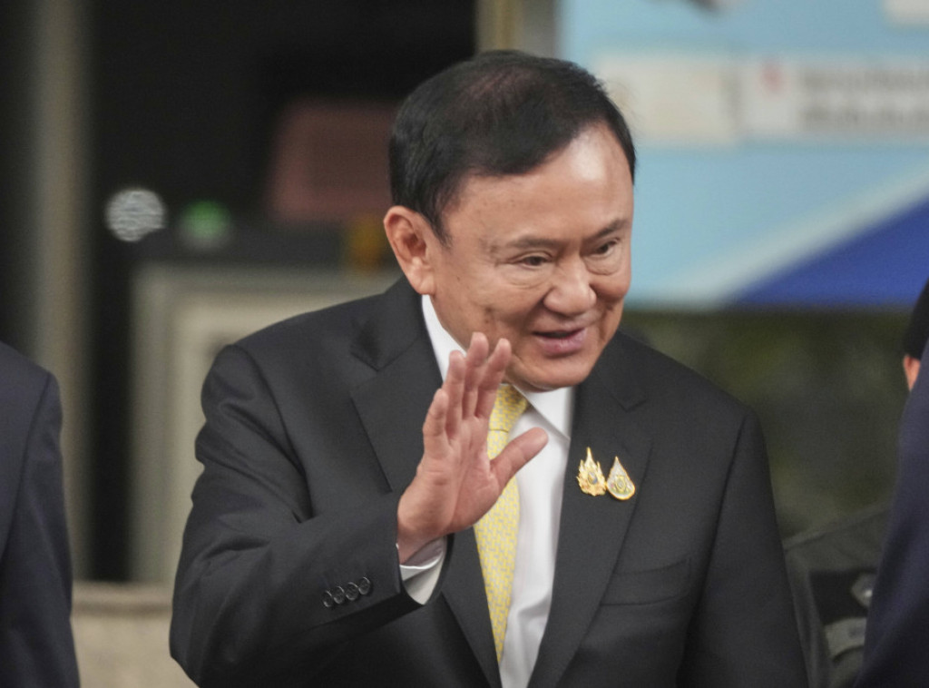 Bivši premijer Tajlanda Taksin Šinavatra napustio zemlju pre sudske presude