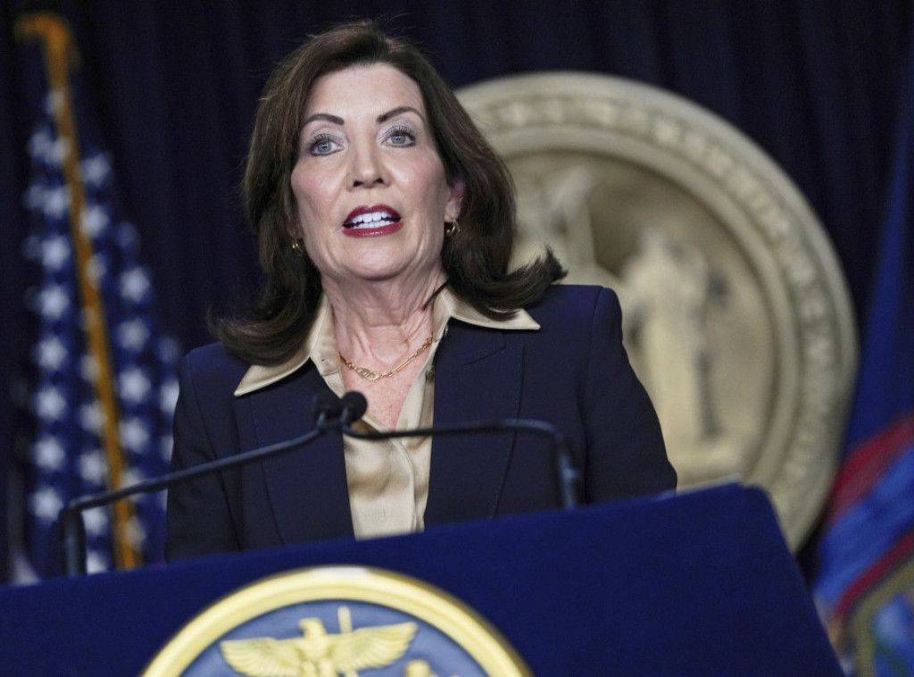 Guvernerka Njujorka osudila racije službe za imigraciju u mestima Kejto i Fulton
