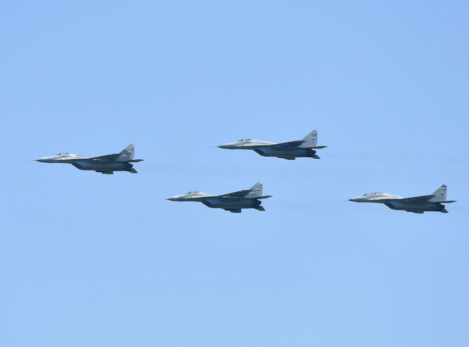 Pripreme za vojnu paradu: Vojni avioni nadletaće Beograd od danas do 20. septembra