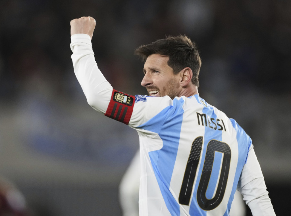 Fudbaleri Ekvadora, Kolumbije i Paragvaja na Svetskom prvenstvu, Mesi se oprostio od domaće publike