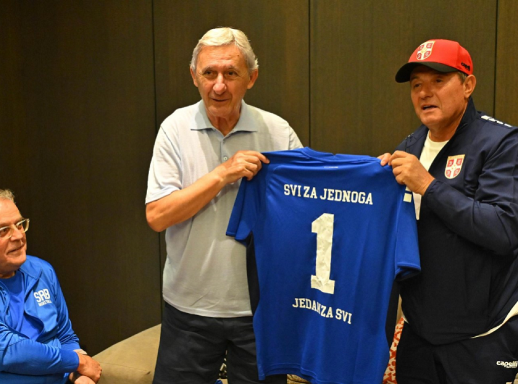 Representatives of Serbian national basketball, football teams meet in Riga