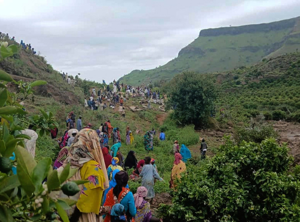 Sahranjene stotine ljudi nastradalih u klizištu u Darfuru na zapadu Sudana