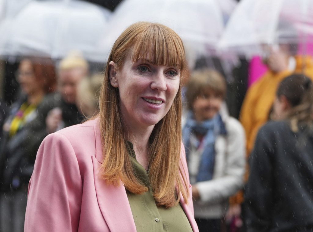 Zamenica premijera Velike Britanije Anđela Rejner podnela ostavku zbog plaćanja manjeg poreza