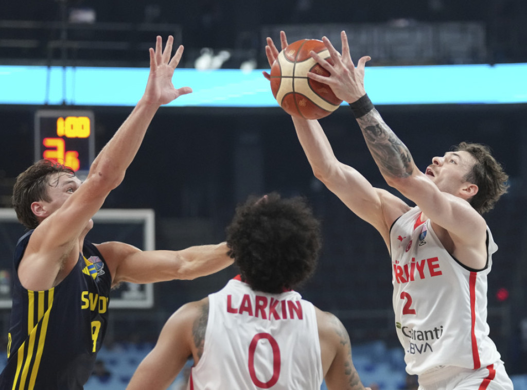 Košarkaši Turske savladali Švedsku i prošli u četvrfinale Evropskog prvenstva