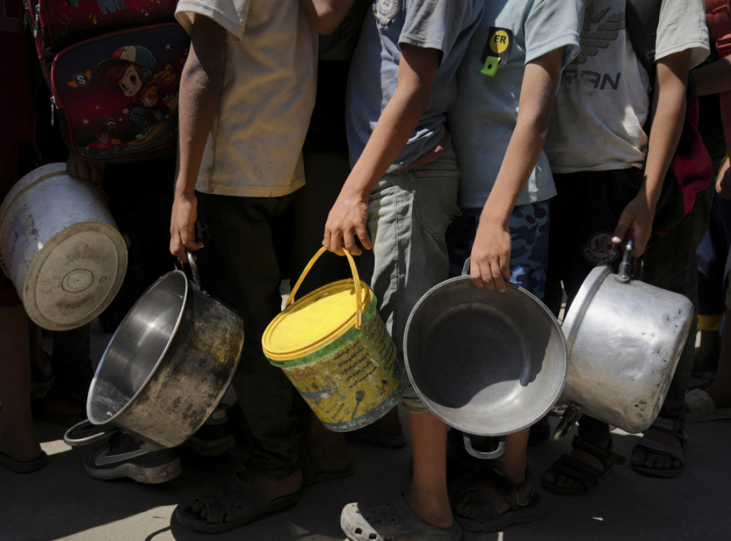 U Pojasu Gaze u poslednja 24 sata od gladi umrlo šest Palestinaca