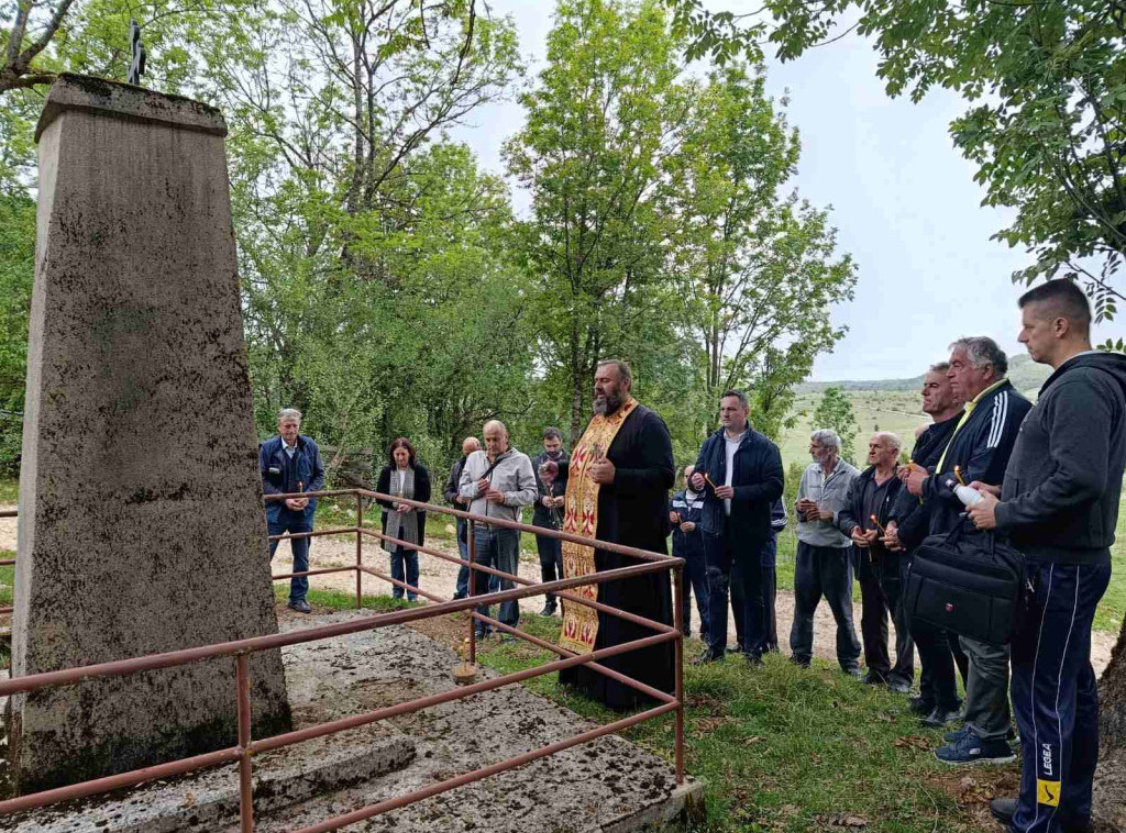 Mrkonjić Grad: Služen parastos srpskim stradalnicima u Drugom svetskom ratu