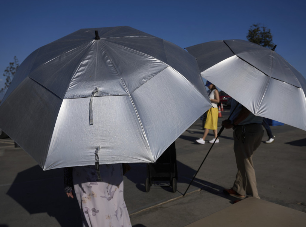 U jednom delu Turske poplave zbog jake kiše, u drugom 49 stepeni