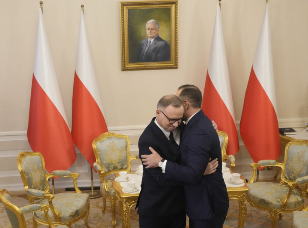 Bivši poljski predsednik Andžej Duda vodiće onlajn emisije