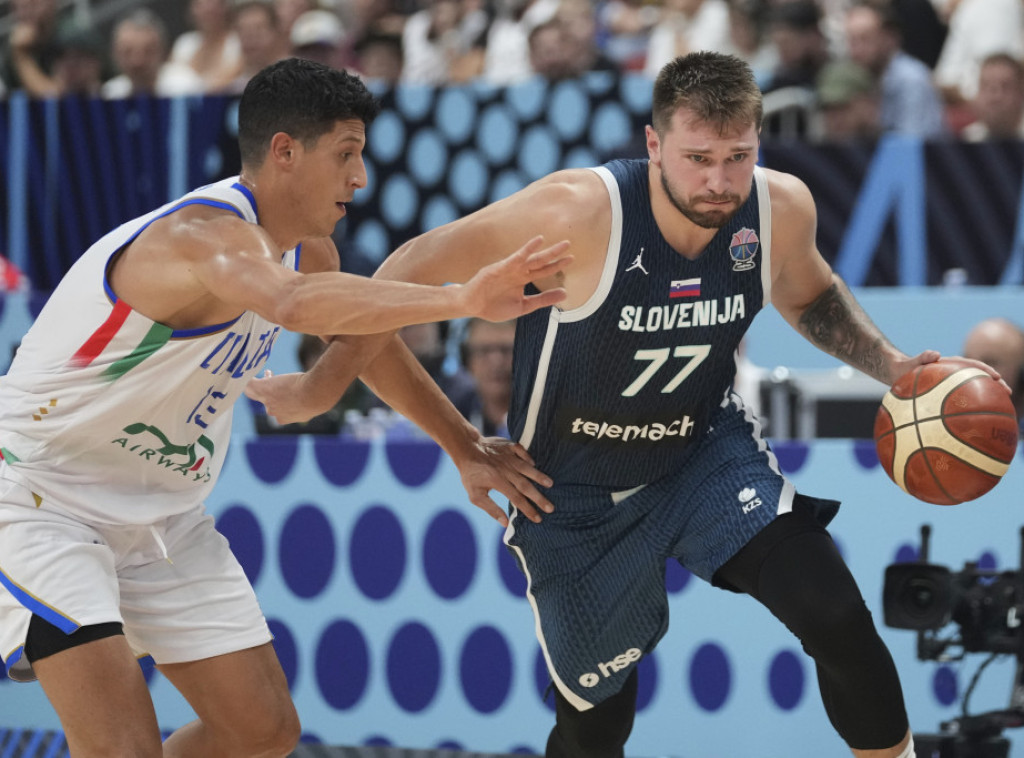 Košarkaši Slovenije pobedili Italiju za plasman u četvrtfinale Evropskog prvenstva, Dončić postigao 42 poena