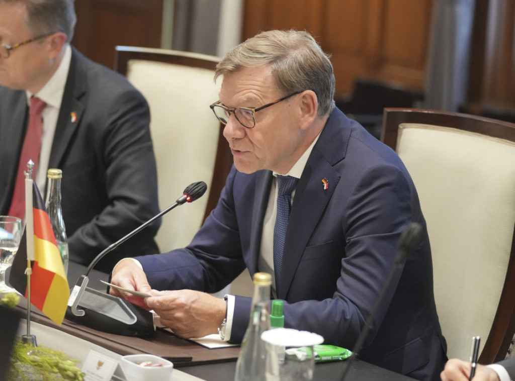 Johan Vadeful: Rusija izbegava mirovni samit sa Ukrajinom i SAD