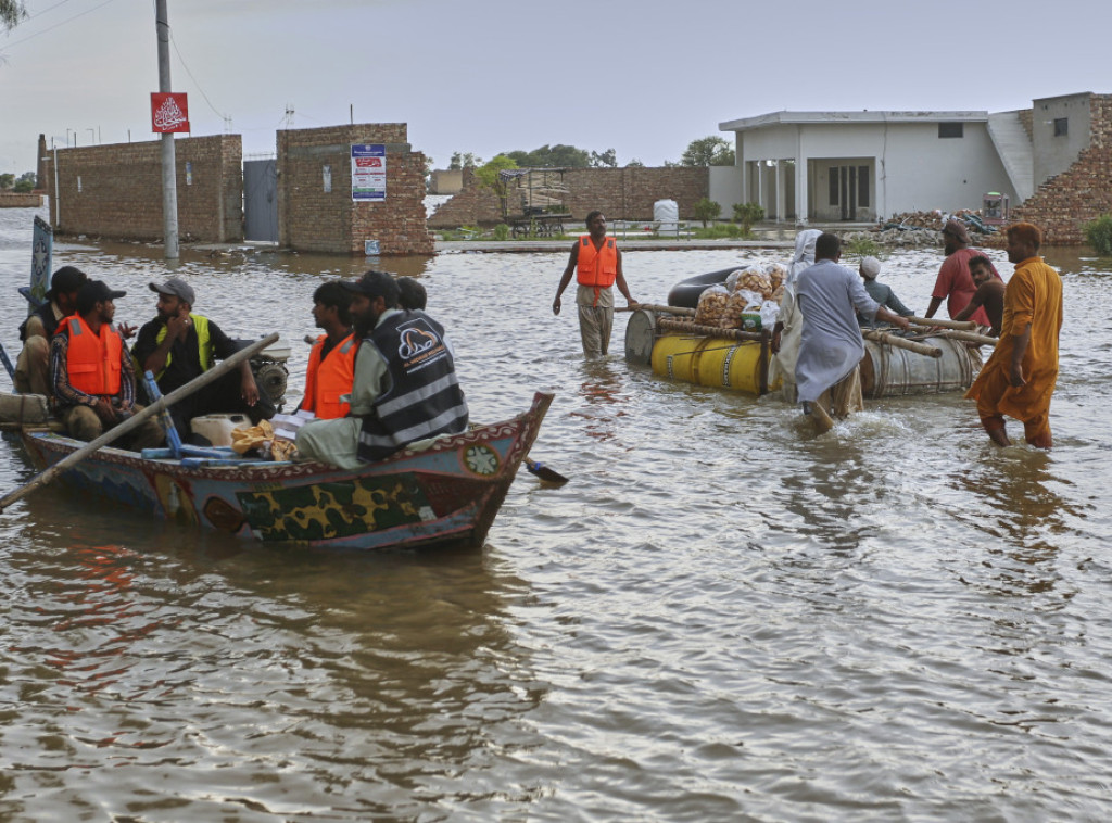 Više od 25.000 ljudi evakuisano zbog poplava u Pakistanu
